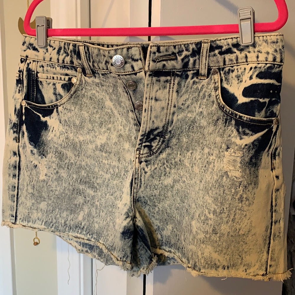 Acid wash Jean shorts